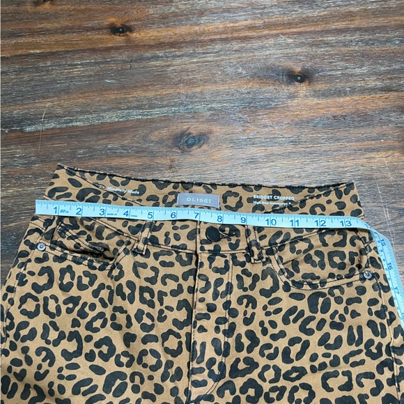 Bridget Crop High Rise Bootcut Jaguar Leopard Print Distressed Jean 26 - Picture 15 of 16